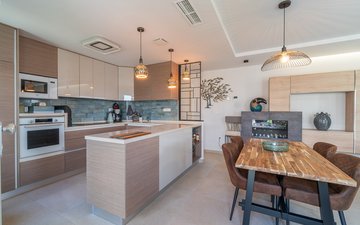 Property slide 18