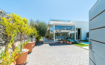 Property slide 5