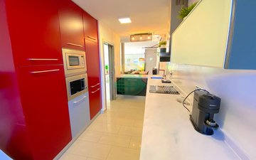 Property slide 10