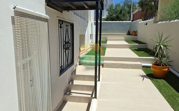 Property slide 10