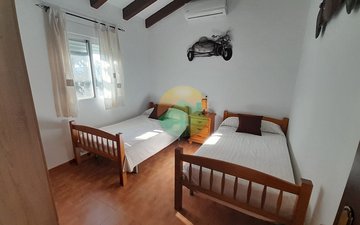 Property slide 10