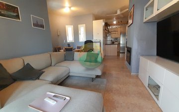 Property slide 8