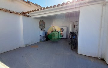 Property slide 22