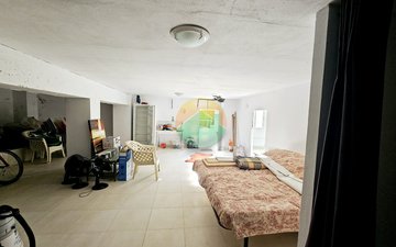 Property slide 7