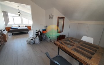 Property slide 10