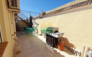 Property slide 18