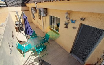 Property slide 20
