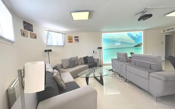 Property slide 17