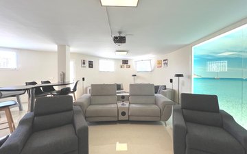 Property slide 21