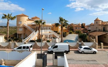 Property slide 44