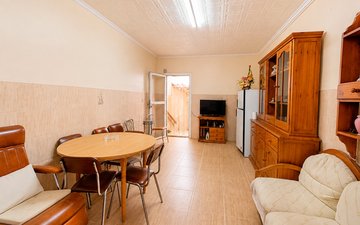 Property slide 28