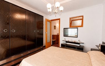 Property slide 22