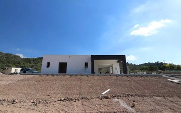 Property slide 17