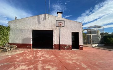 Property slide 18