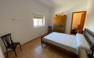 Property slide 32