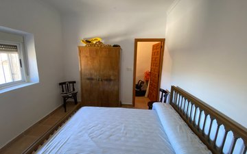 Property slide 35