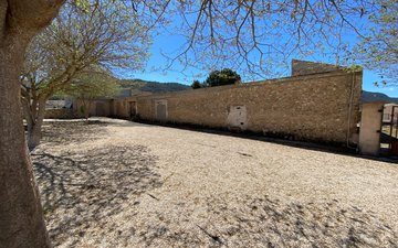Property slide 39