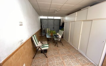 Property slide 10