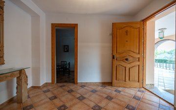 Property slide 8