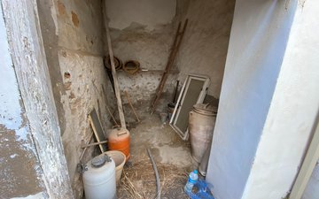 Property slide 23