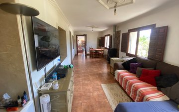 Property slide 25
