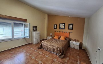 Property slide 40