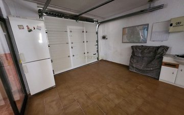 Property slide 22