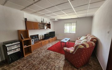 Property slide 33