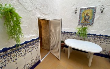 Property slide 27