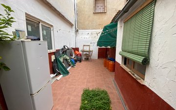 Property slide 18