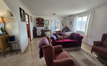 Property slide 29