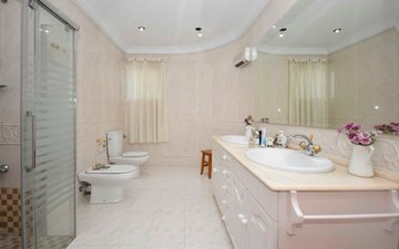 Property slide 10