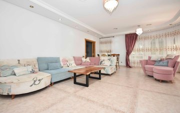 Property slide 44