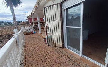 Property slide 40