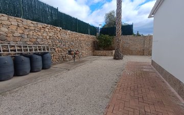 Property slide 48