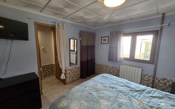 Property slide 25