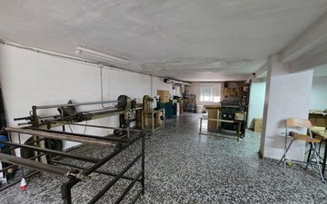 Property slide 25
