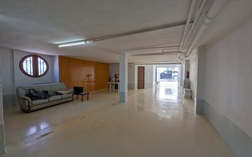 Property slide 10