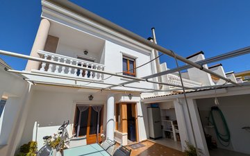 Property slide 28