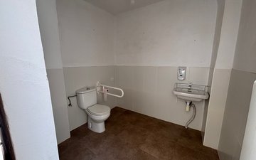 Property slide 16