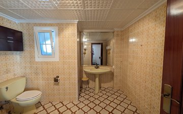 Property slide 25