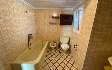 Property slide 48