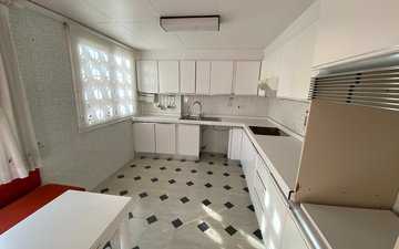 Property slide 44