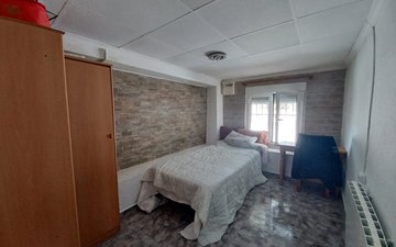 Property slide 25