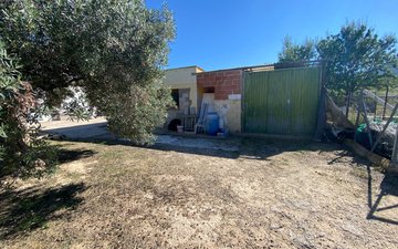 Property slide 16