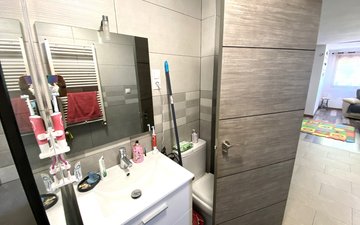 Property slide 37