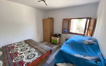 Property slide 40