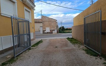 Property slide 31