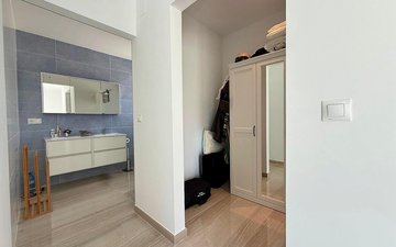 Property slide 16