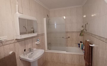 Property slide 17
